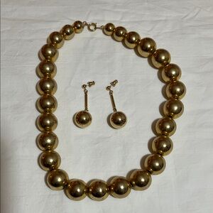 Elegant Vintage Golden tone Beaded Necklace and Earring Set
